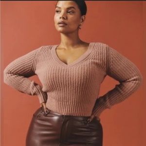 A&F DreamLush Slim V-Neck Sweater | Soft A&F Collection